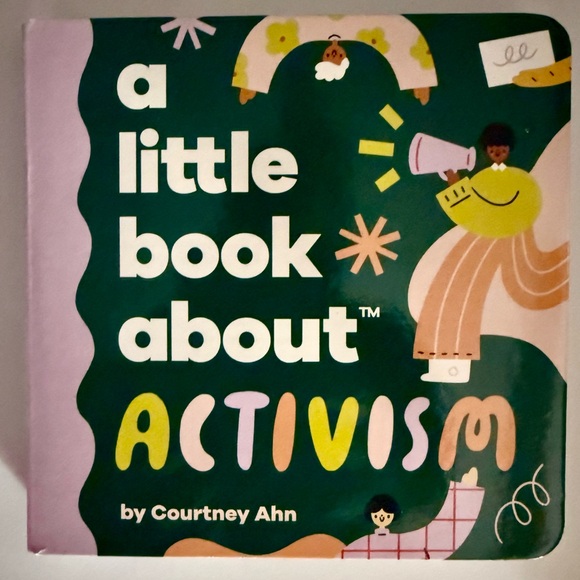 A Little Book About Activism by Courtney Ahn - Picture 1 of 2
